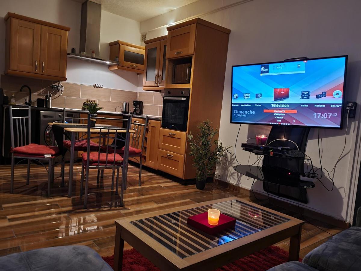 Appartement Chaleureux A 35Mn De Paris Corbeil-Essonnes Buitenkant foto